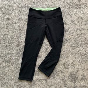 Lululemon Reversible Wunder Under Crops